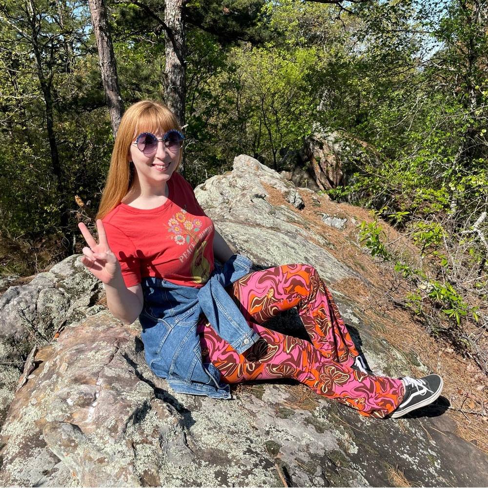 Meet your Posher, Leslie